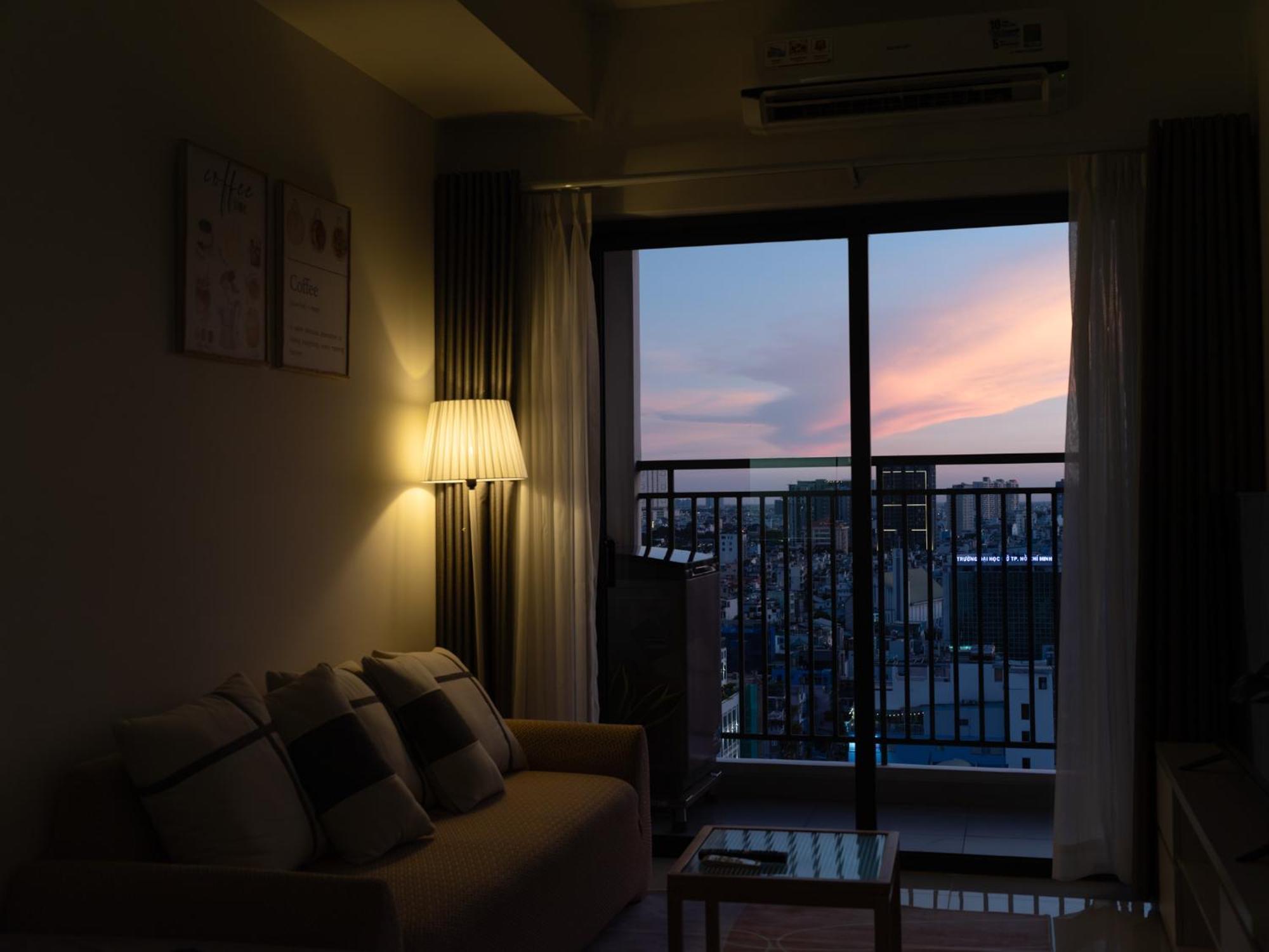 Big Promo ! Cozy Apartment Centrally District 1 Bandar Ho Chi Minh Luaran gambar